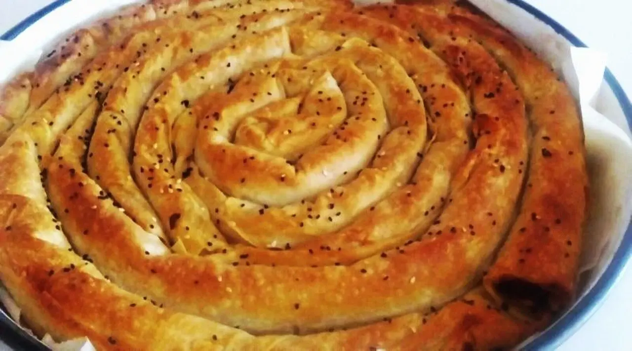 Patatesli Börek Tarifi